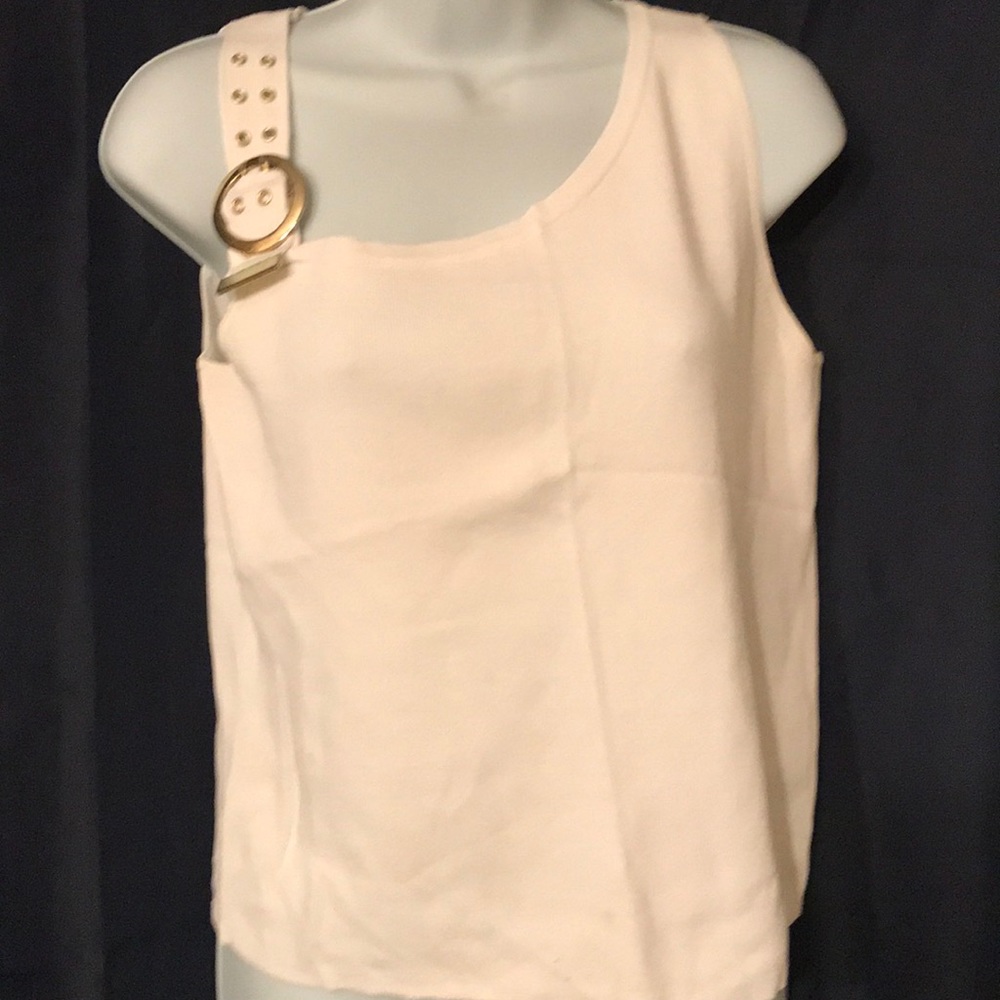 Sleeveless top
